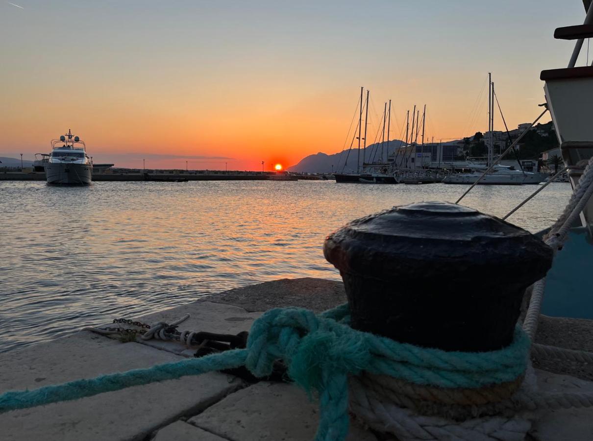 Apartments Coric Baška Voda Екстериор снимка