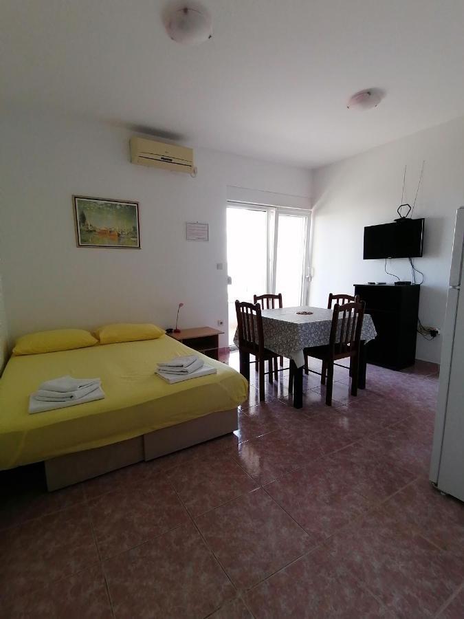Apartments Coric Baška Voda Екстериор снимка