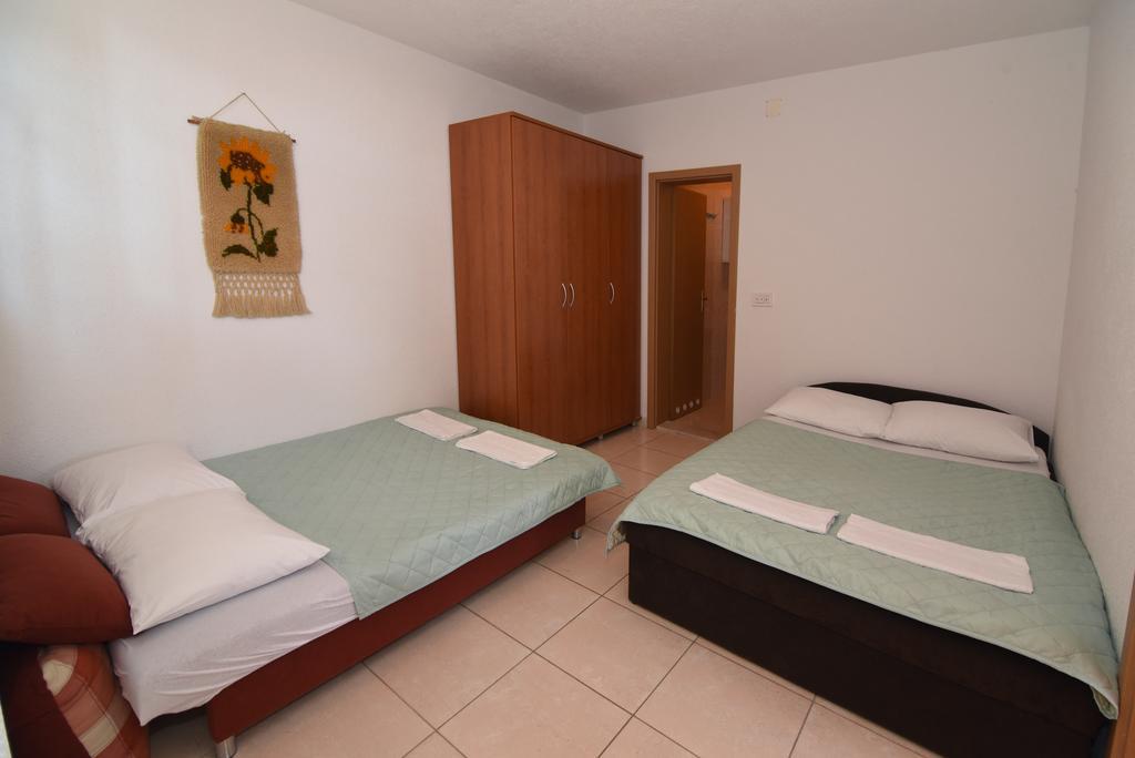 Apartments Coric Baška Voda Екстериор снимка