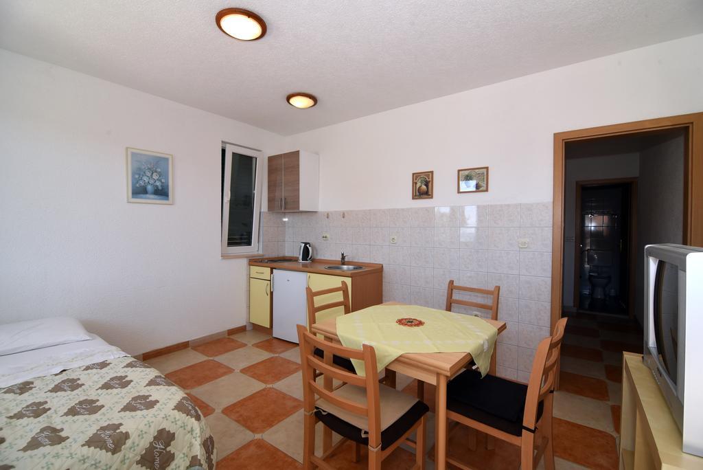 Apartments Coric Baška Voda Екстериор снимка