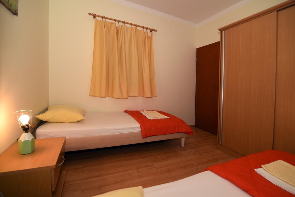 Apartments Coric Baška Voda Екстериор снимка