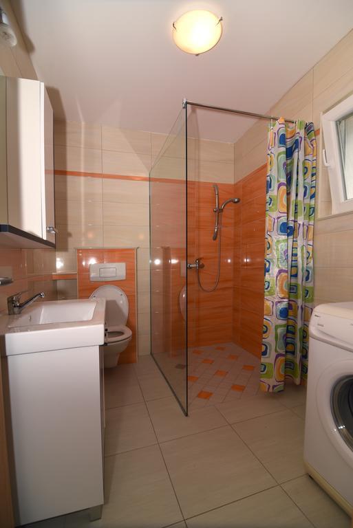 Apartments Coric Baška Voda Екстериор снимка