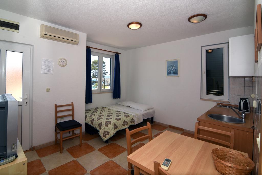 Apartments Coric Baška Voda Екстериор снимка